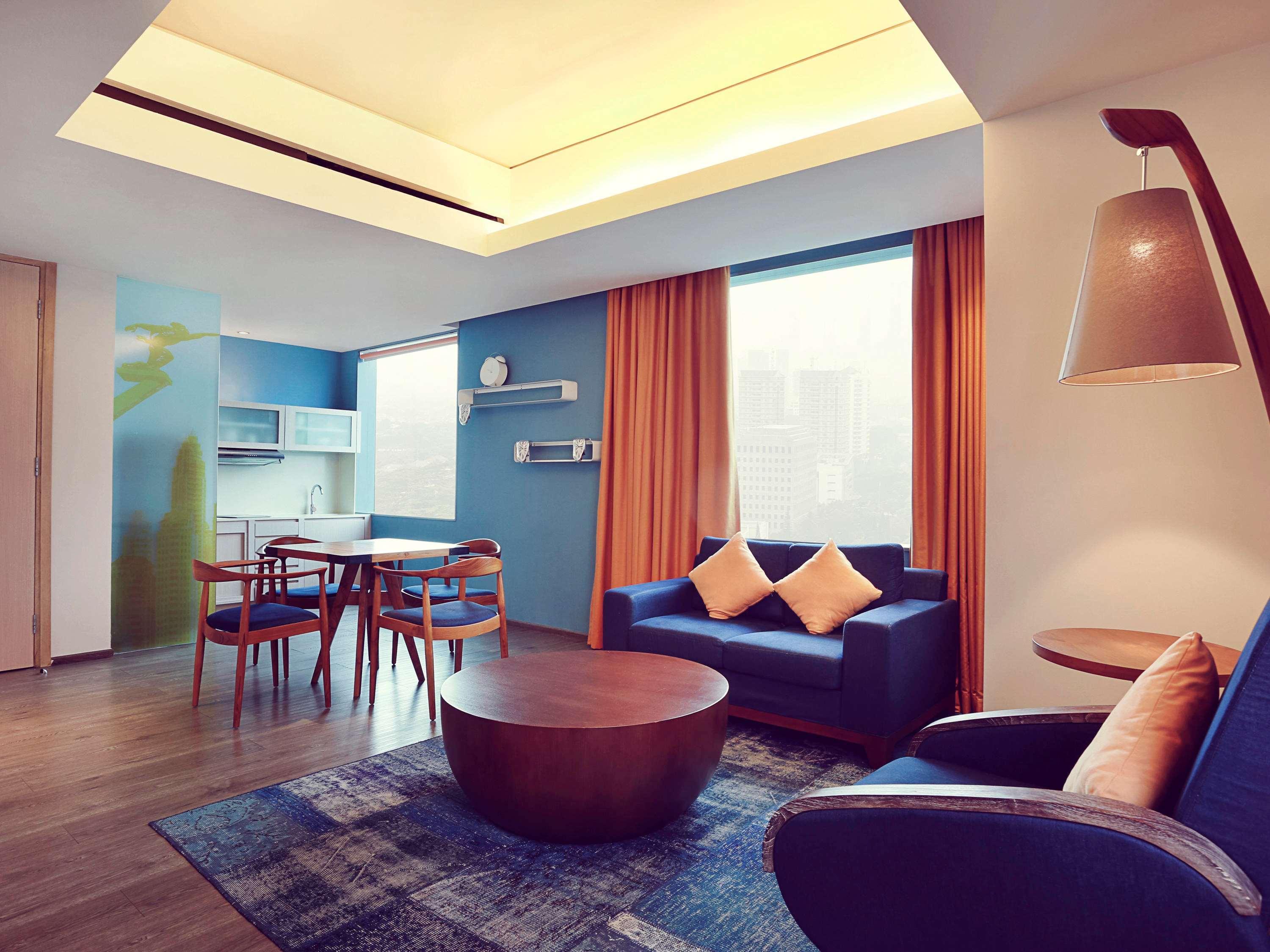 Mercure Jakarta Simatupang Jacarta Exterior foto