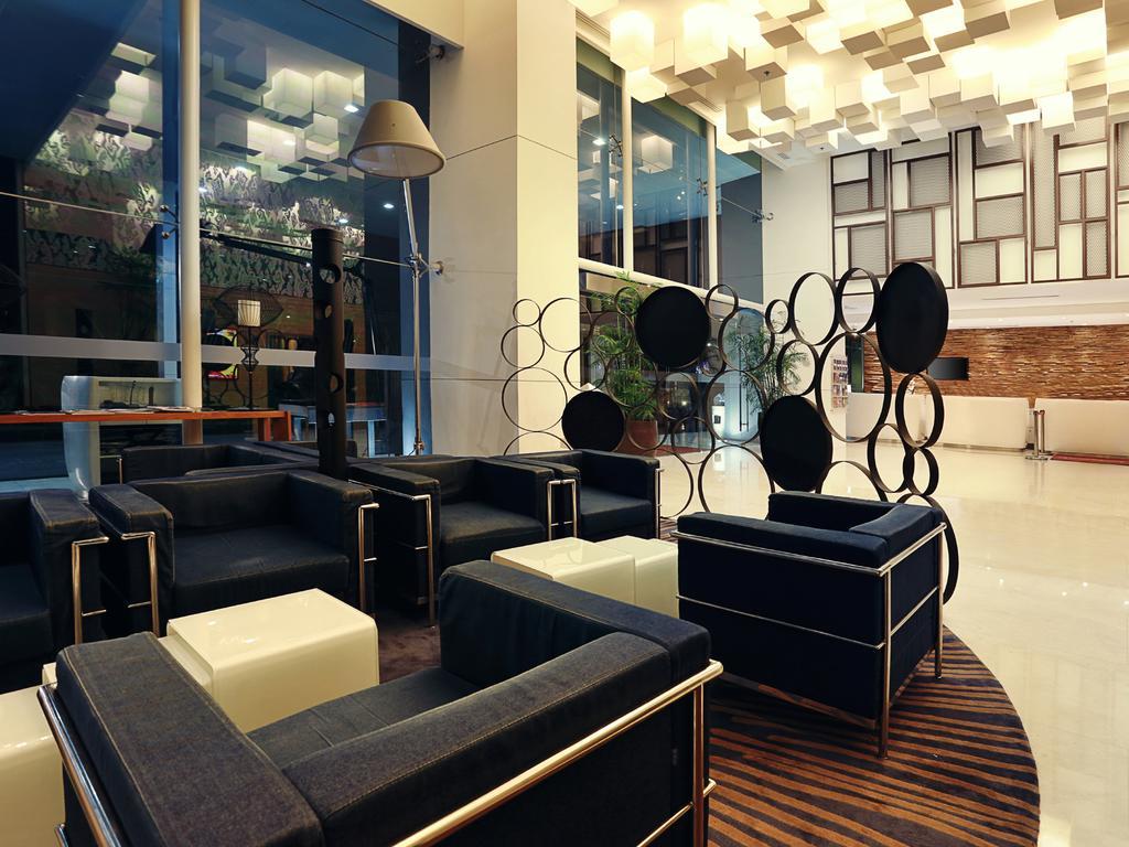 Mercure Jakarta Simatupang Jacarta Exterior foto
