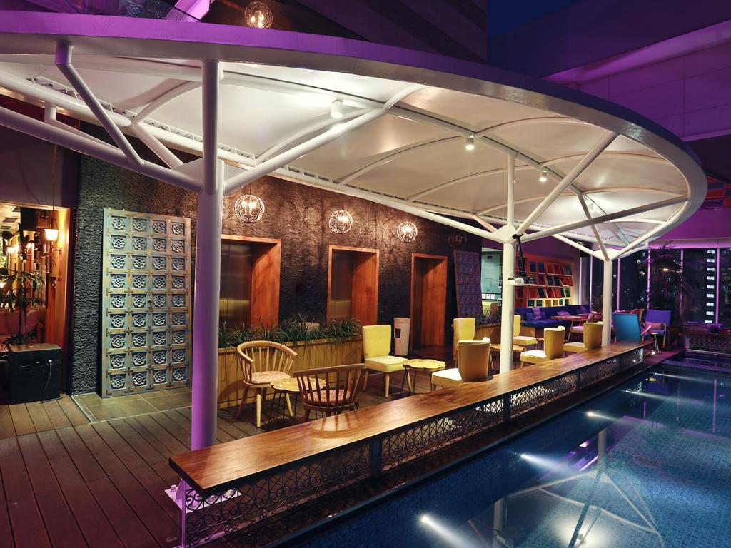 Mercure Jakarta Simatupang Jacarta Exterior foto